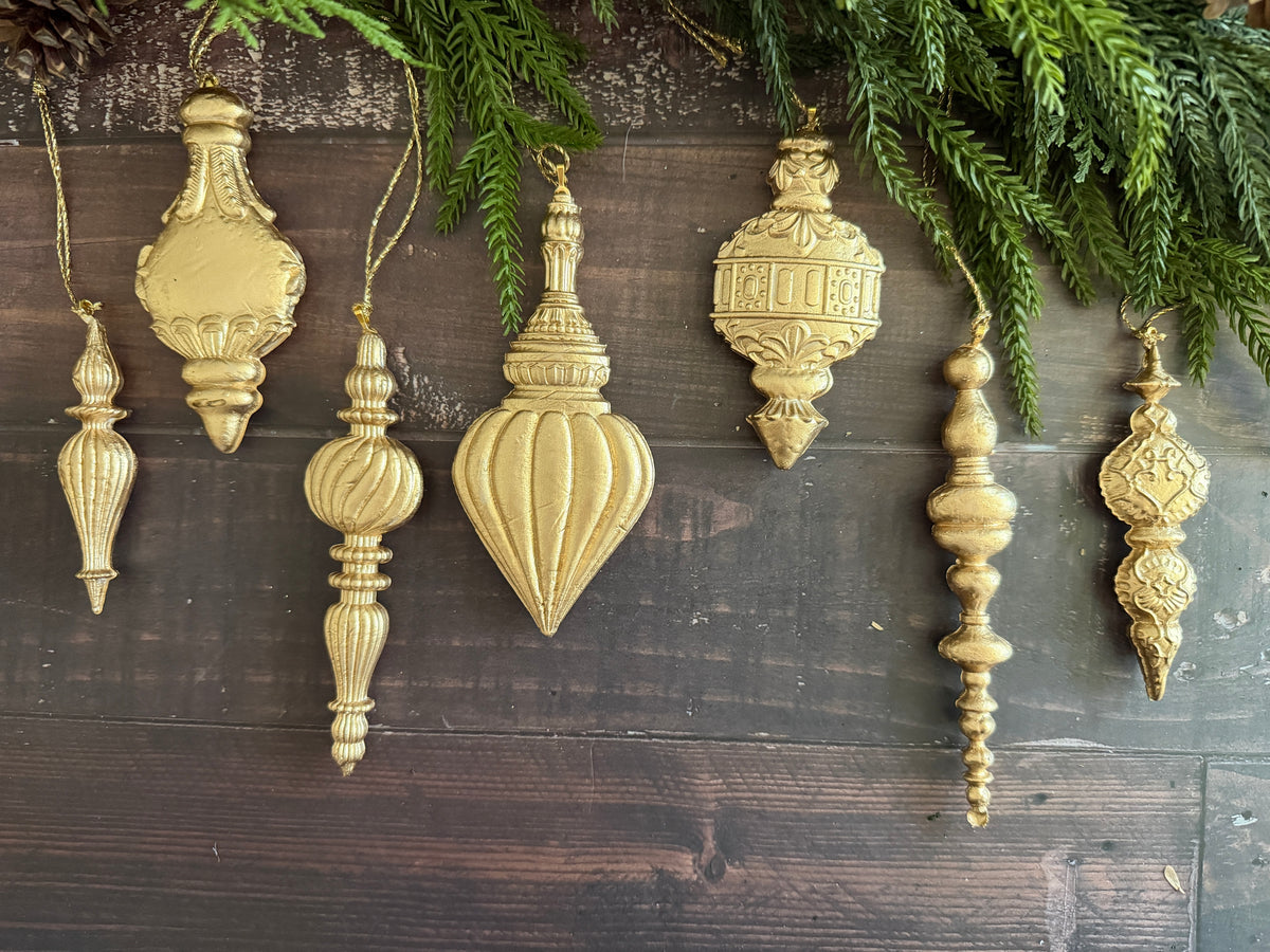 Baubles 6x10 IOD Decor Mould™