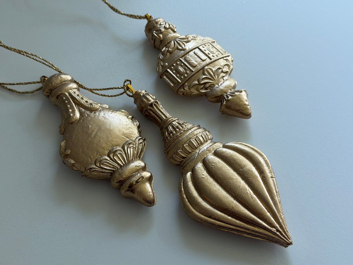 Baubles 6x10 IOD Decor Mould™