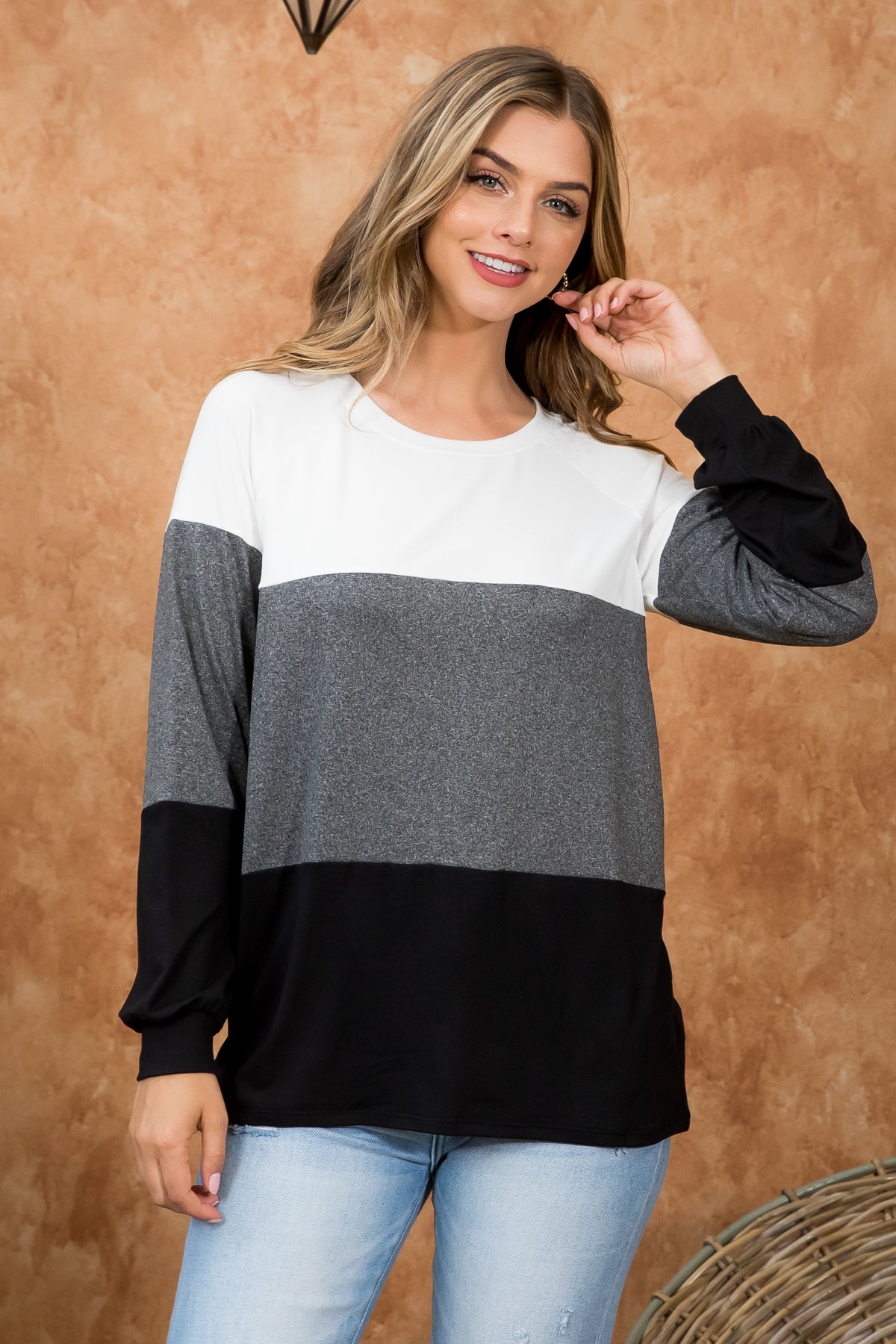 TWO TONE COLOR BLOCK TOP