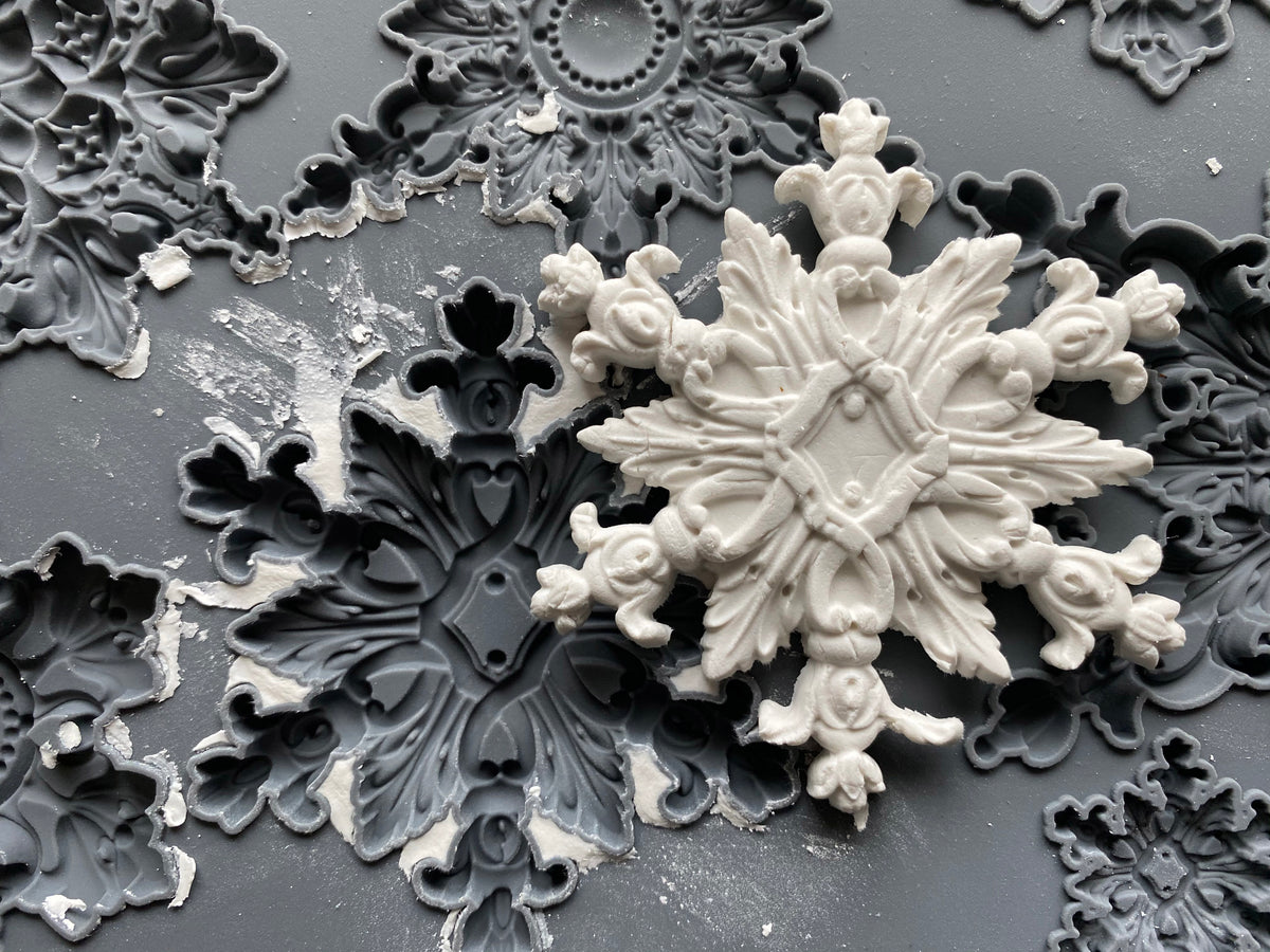 Snowflakes 6x10 IOD Decor Mould™