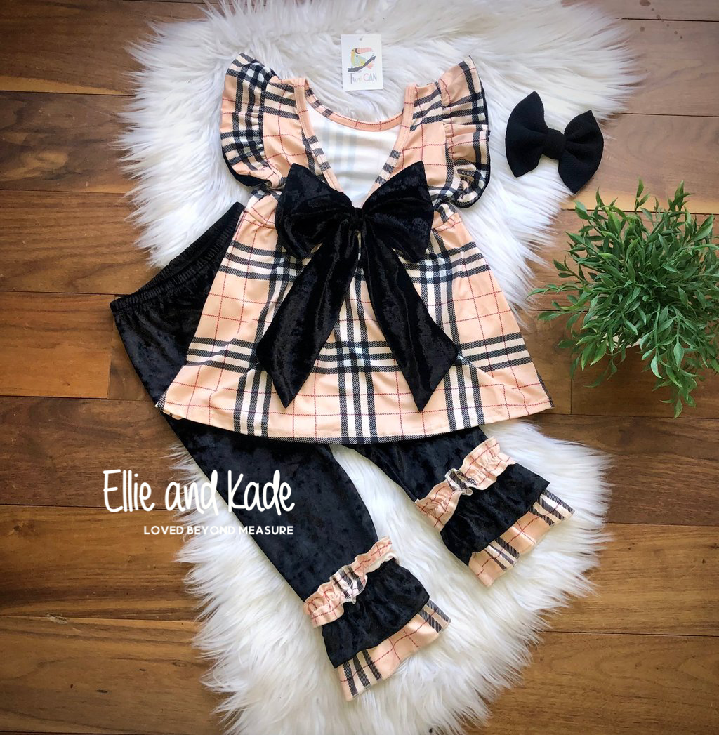 Cream Plaid Bow Back Pants Set by TwoCan