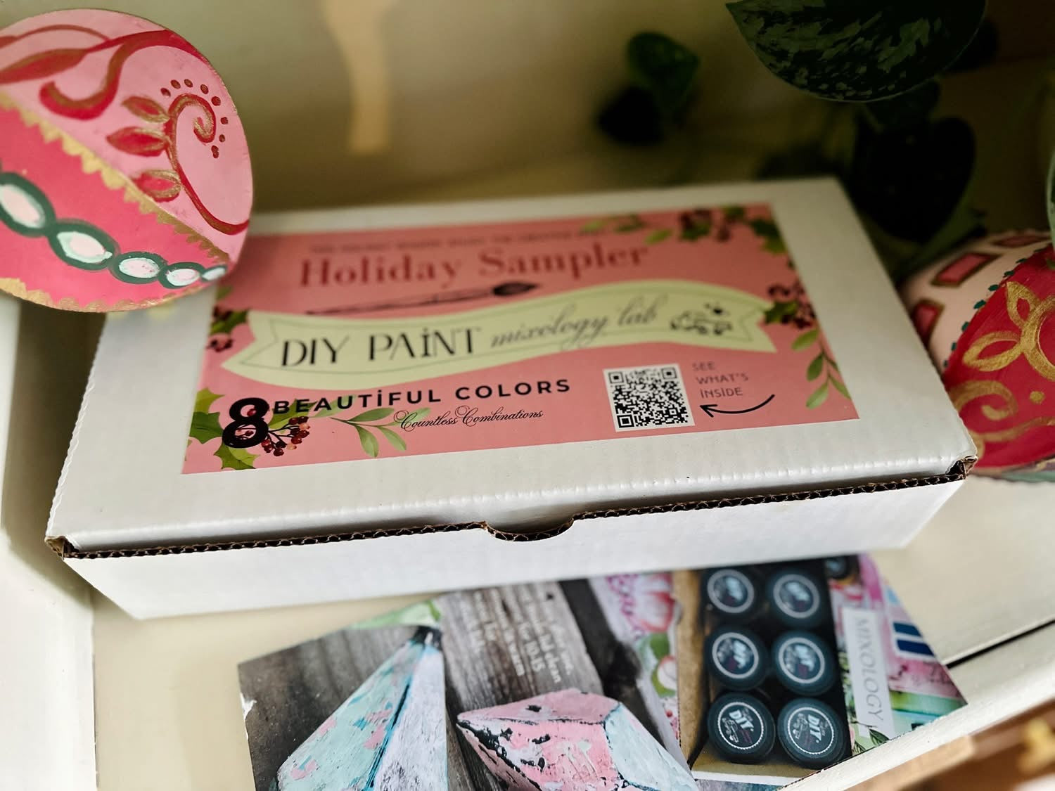DIY Paint Mixology Lab - Holiday Sampler Box - 8 Colors