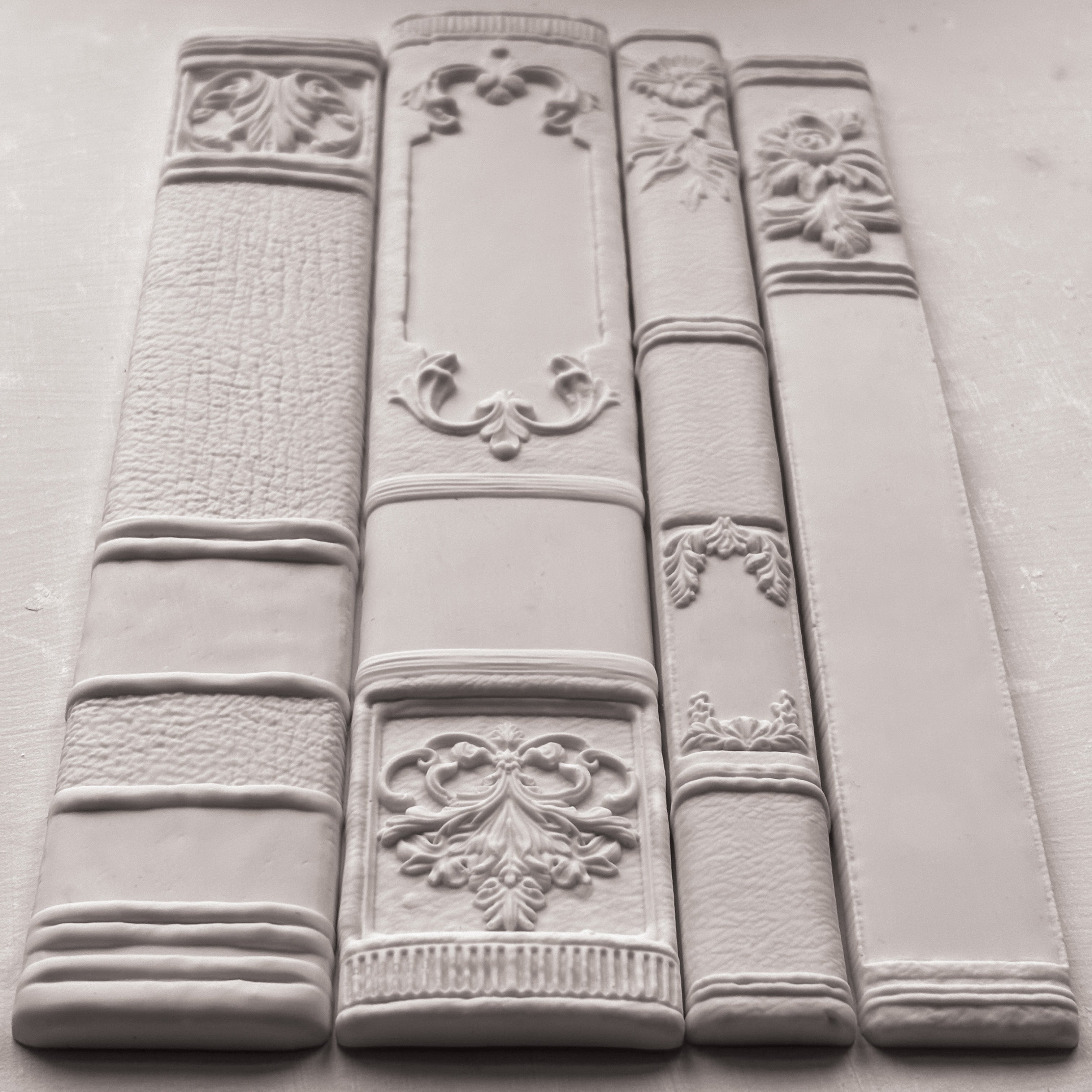 Bookish | IOD Mould | 6"x10"