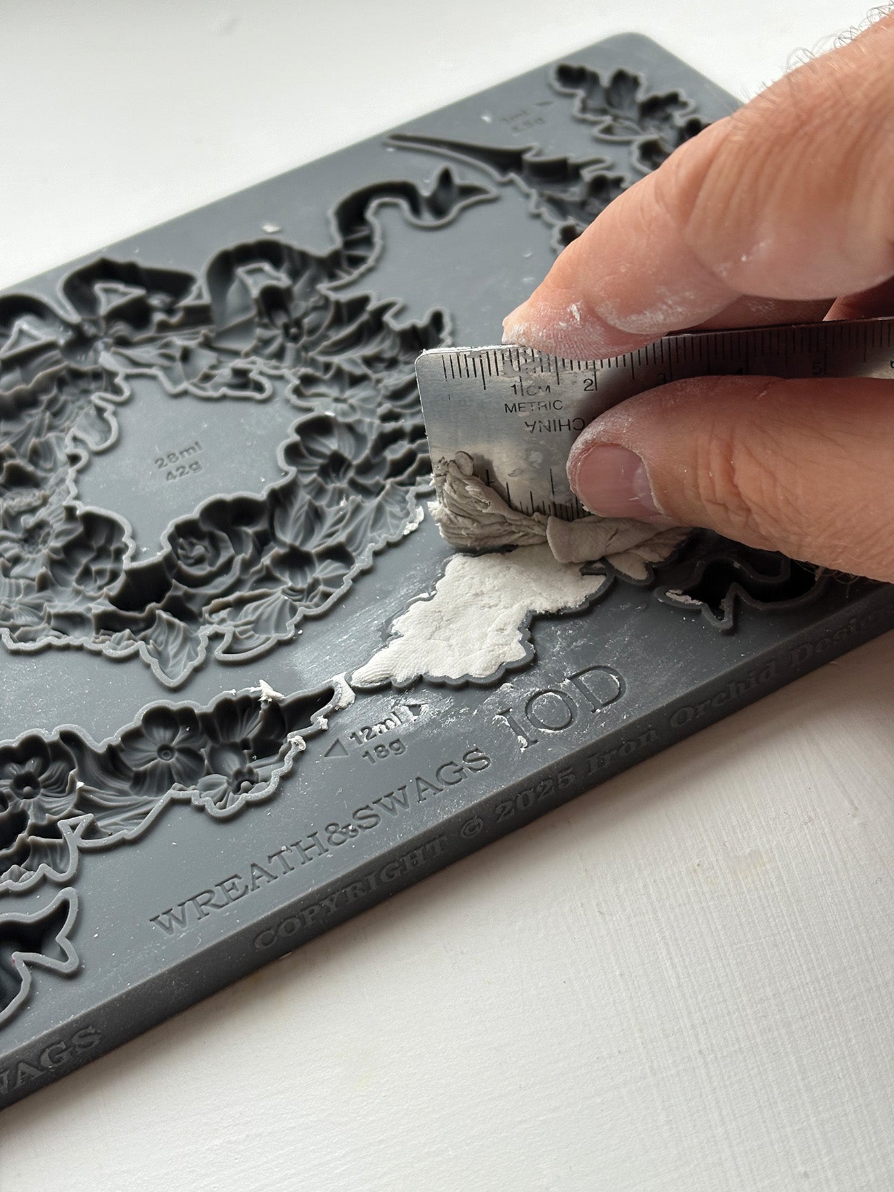 Wreath & Swags 6×10 Decor Moulds™