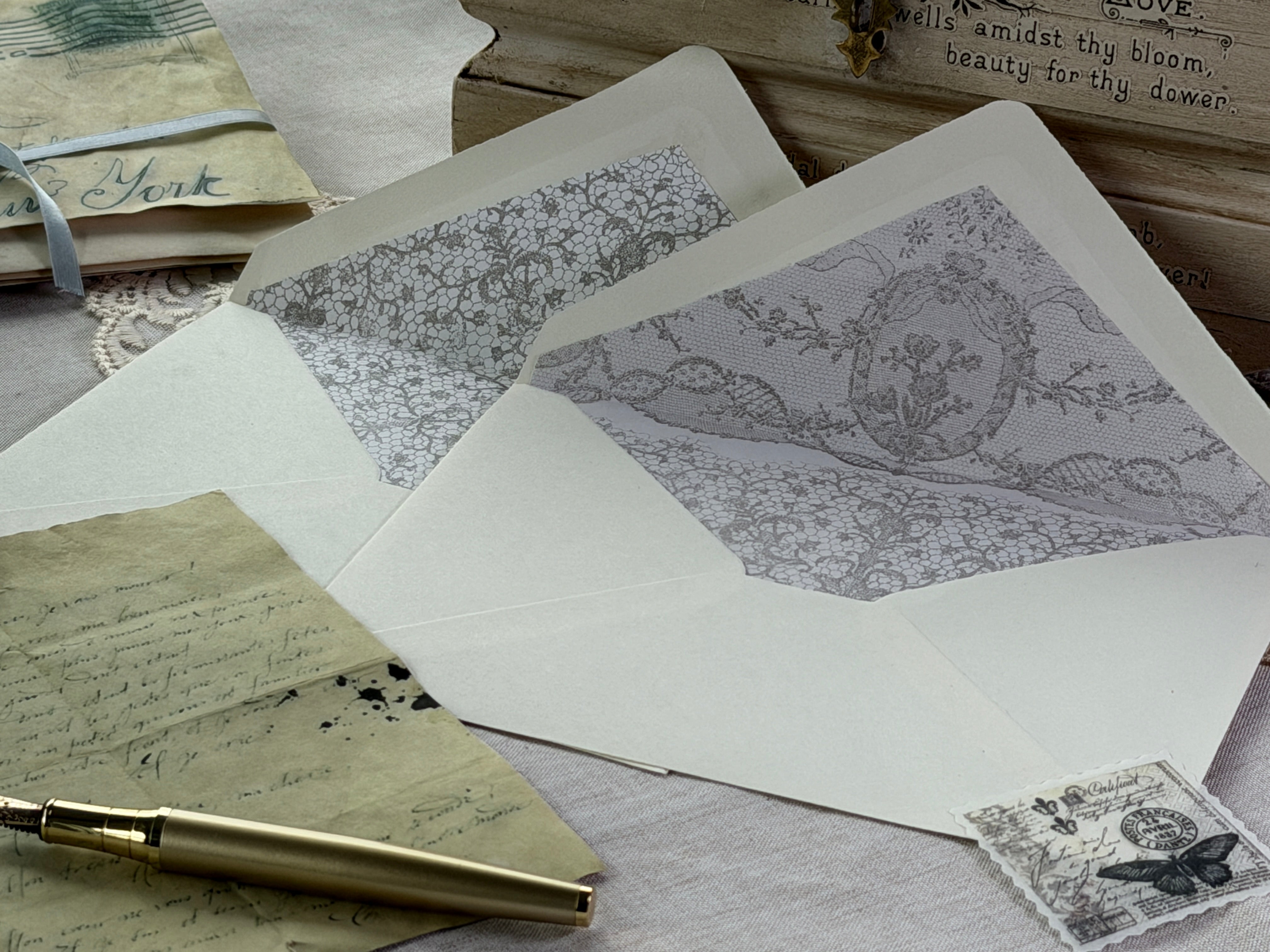 Lace 12x12 IOD Stamp™