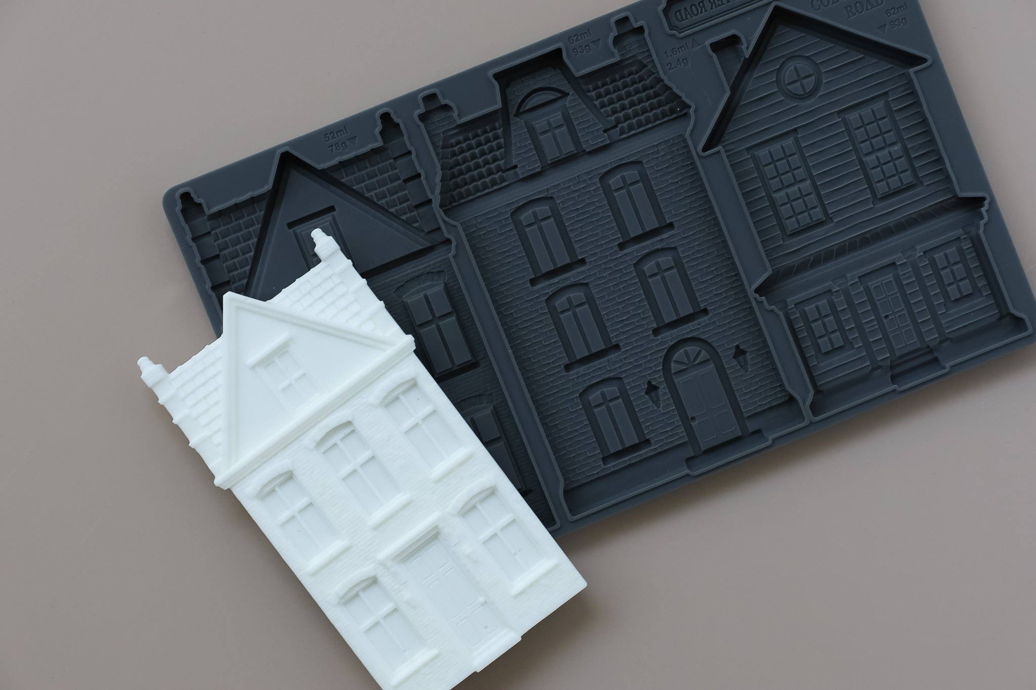 Old Colchester Road 6x10 IOD Decor Mould™